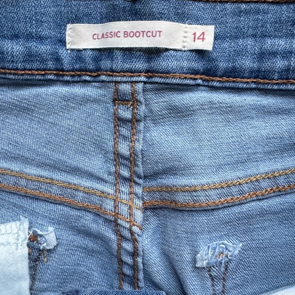 Levi's Women's Classic Bootcut Jeans Mid Rise Size 14 Side Embroidered - Picture 9 of 13